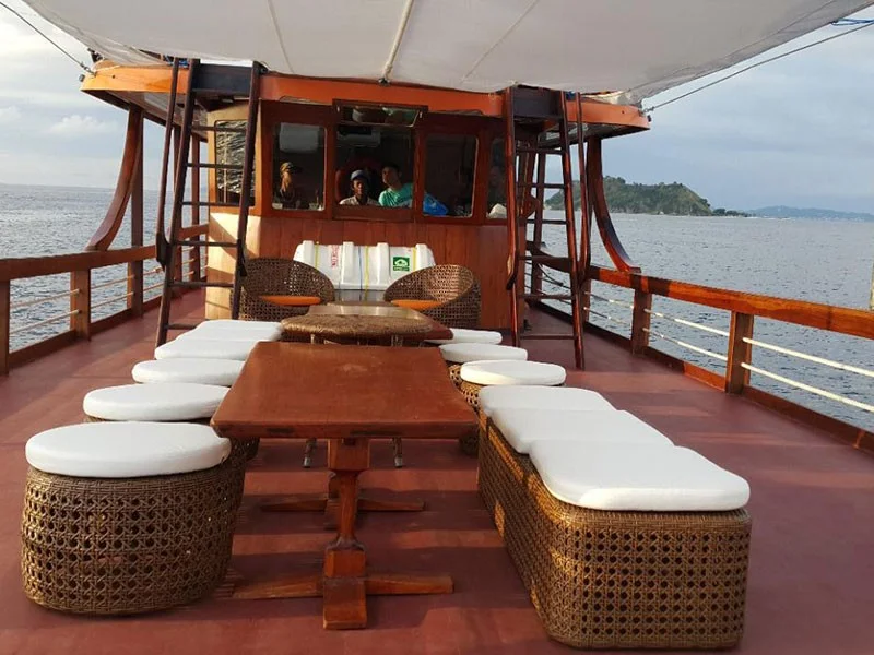 Florence Phinisi - Luxury Phinisi Komodo Charter 2026